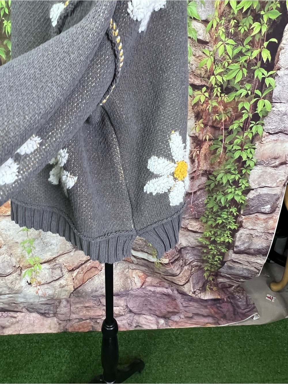 KLD Chunky Slouchy Bohemian Gray Daisy Print Oversized Sweater, S - Picture 6 of 12